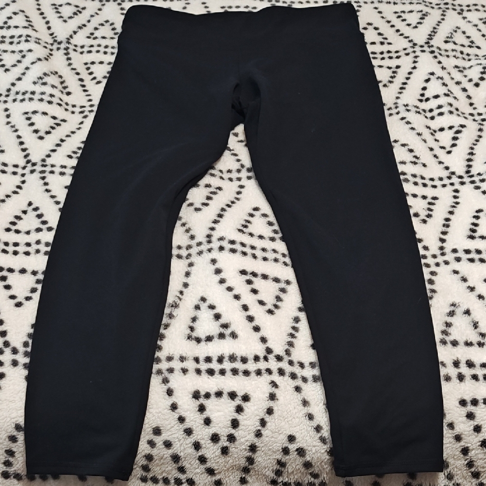 Taft Women's Black Leggings